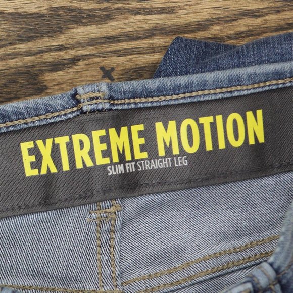 Lee Men's Extreme Motion Slim Straight Fit Jeans 2015452 Cortez Blue 28x30 - Picture 3 of 10